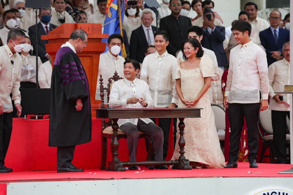 Ferdinand Marcos, Jr. inaugurated as 17th PH president 21