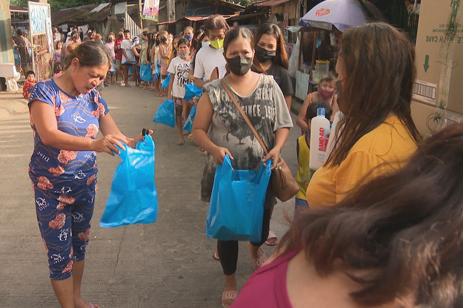 Lingkod Kapamilya: Barangay sa Sta. Rosa, Laguna hinatiran ng vitamins