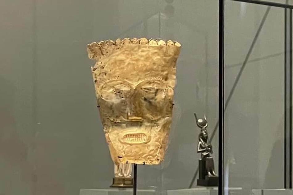 A golden funerary mask from Butuan, Agusan del Norte is among the artifacts on display in Louvre Abu Dhabi. Photo from the Philippine Embassy in UAE's Facebook page