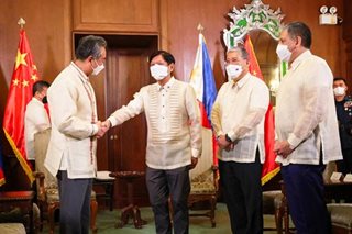 Chinese Foreign Minister pays courtesy call to Marcos