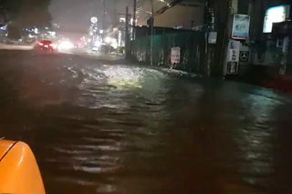 Flash floods swamp parts of Metro Manila 