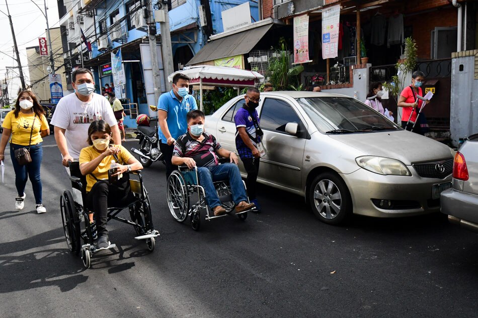 Advocates hold inclusive mobility walkthrough 3