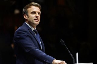 Macron promises teacher pay rise in France