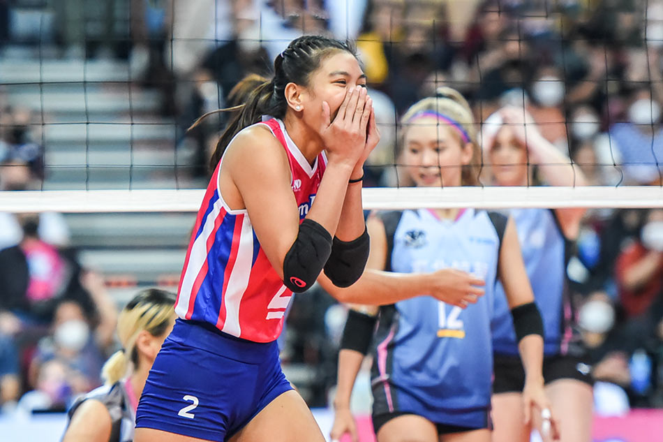 SEA Games 2023: Alyssa Valdez leads Philippines to women's volleyball semis  against Thailand