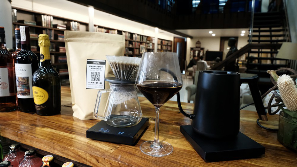 Check out their pour-overs. Jeeves de Veyra