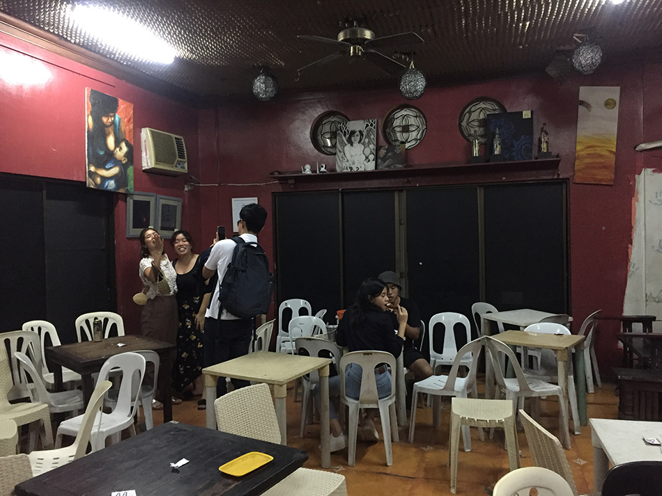 Those paintings, chairs and tables have new owners now. They were put on sale to help employees who lost their jobs. Totel V. de Jesus