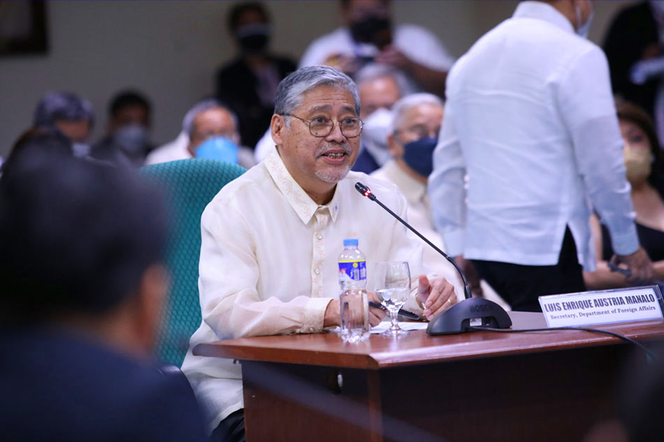  DFA secretary Enrique Manalo during the Commission on Appointments' (CA) Committee on Foreign Affairs meeting on August 31, 2022. Albert Calvelo/ Senate PRIB/File