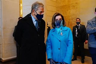 Intruder attacks husband of top US Democrat with hammer