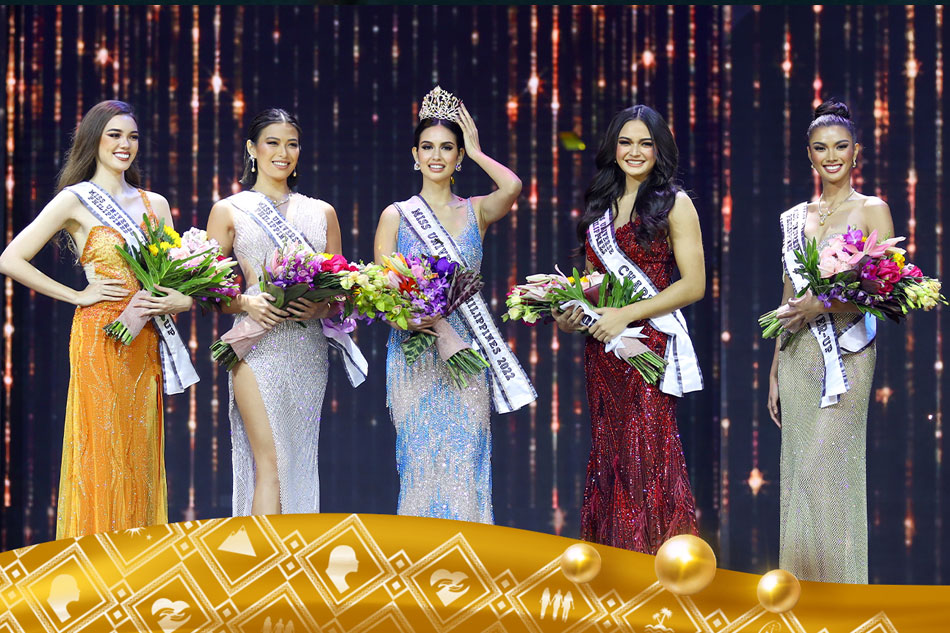  Miss Universe Philippines 2022 Celeste Cortesi (center) with the rest of the winners of the national pageant. Facebook/Miss Universe Philippines