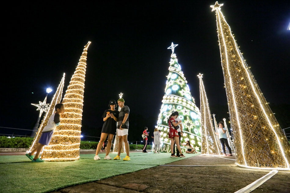 Look: Manila welcomes festive season with Christmas decor 1