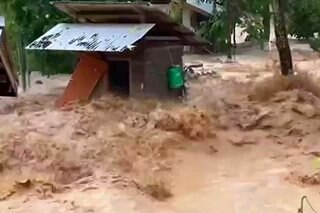 Floods hit central, southern Philippine areas