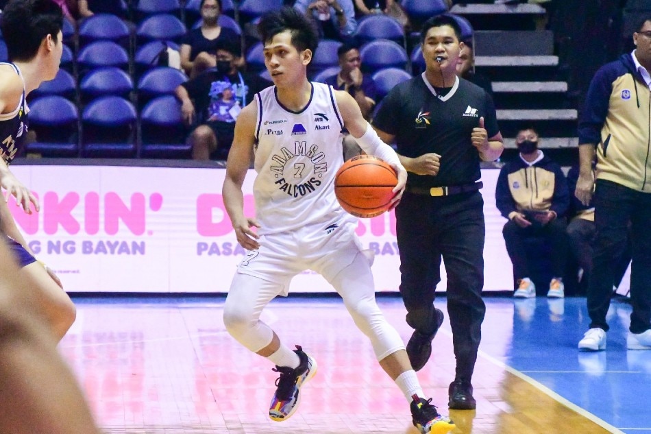 The National University (NU) and Adamson University (ADU) battle during the second round of the UAAP season 85 men's basketball in Quezon City on November 26, 2022. Mark Demayo, ABS-CBN News