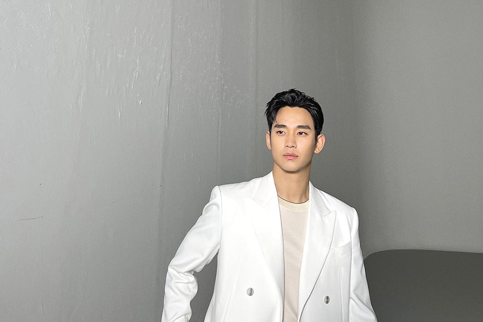 South Korean actor Kim soo-hyun is returning to the Philippines in January 2023 for another fan meet. Photo: Twitter/@soohyun_k216]