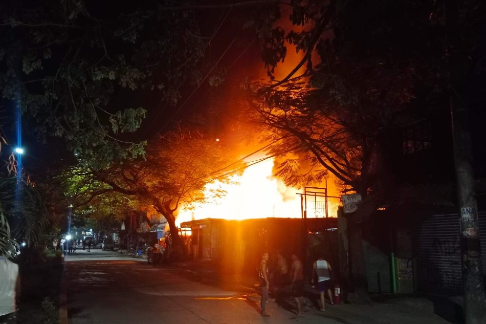 Fire engulfs a house in Rodriguez, Rizal on Dec. 3, 2022. Courtesy of Roldan Jona