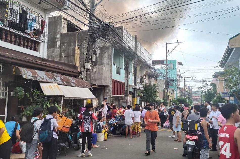 Sunog sumiklab sa Parañaque ABSCBN News