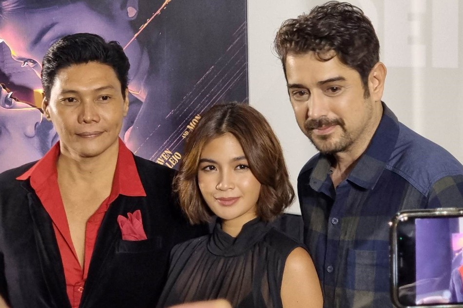 Ian Veneracion, Heaven Peralejo, and Mon Confiado star the film 