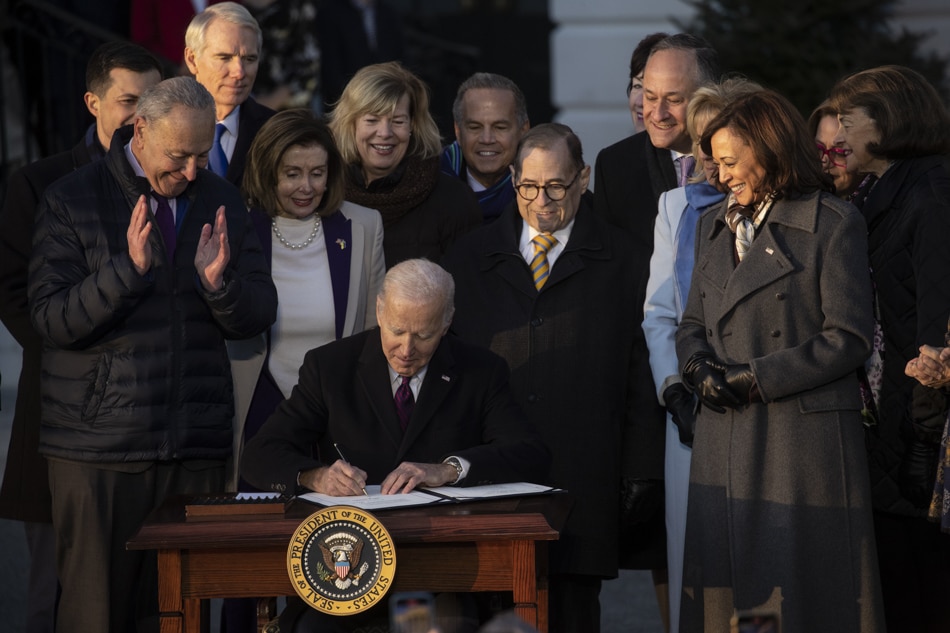 Biden Signs Respect For Marriage Act Abs Cbn News 