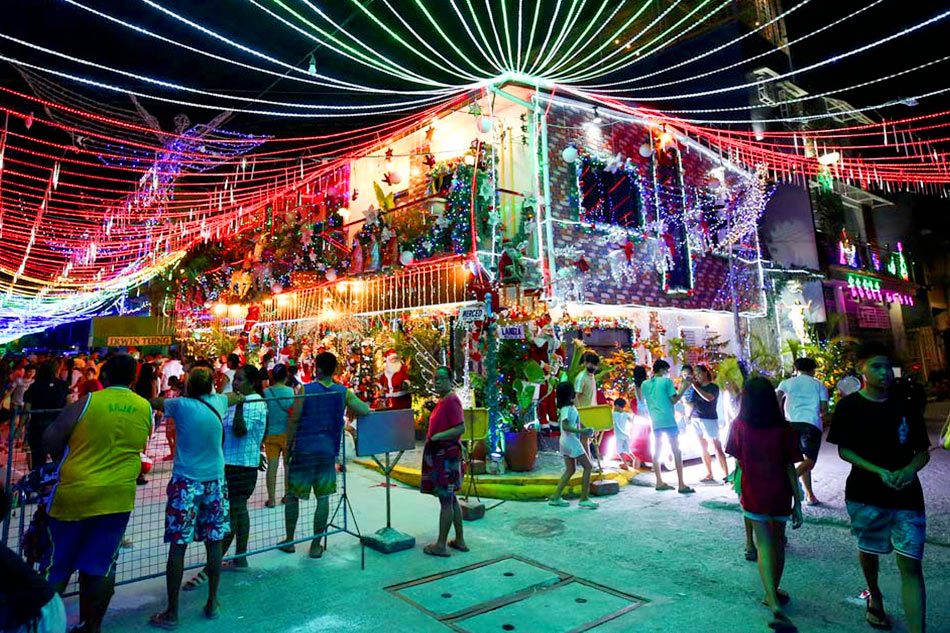 Christmas display lights up Paco, Manila ABSCBN News