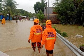 Over 600 flee homes in Bicol amid massive flooding