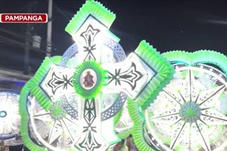 Mga rehiyon nagliliwanag sa mga pailaw habang palapit ang Pasko
