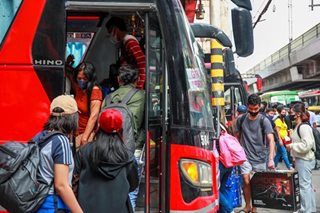 Mga manggagawang nag-Pasko sa probinsya, balik-Metro Manila na