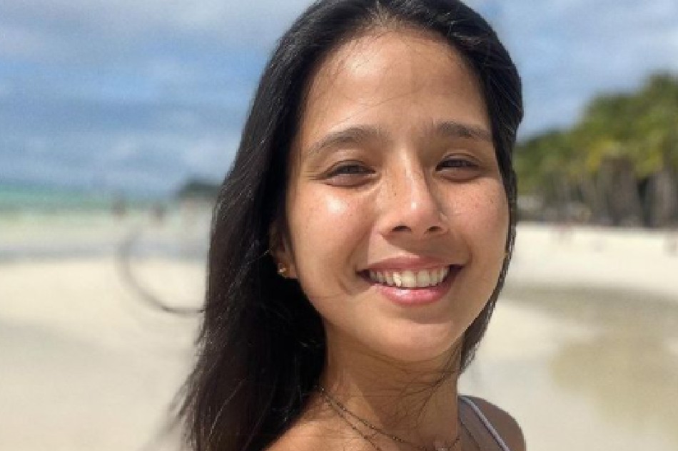 Maxene Tells Netizens Dont Come To My Page For Gossip Abs Cbn News