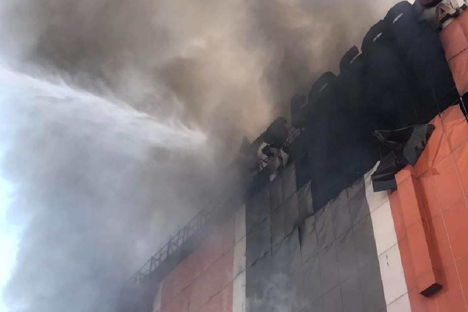 Fire broke out at Starmall Alabang in Muntinlupa City, January 8, 2022. Courtesy: BFP
