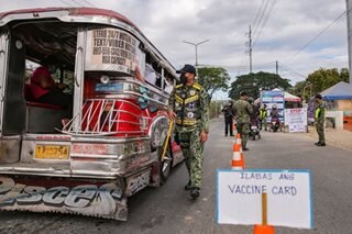 PNP says no arrest for unvaccinated commuters