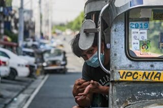 Pag-check ng vaccine card hamon para sa mga jeepney driver