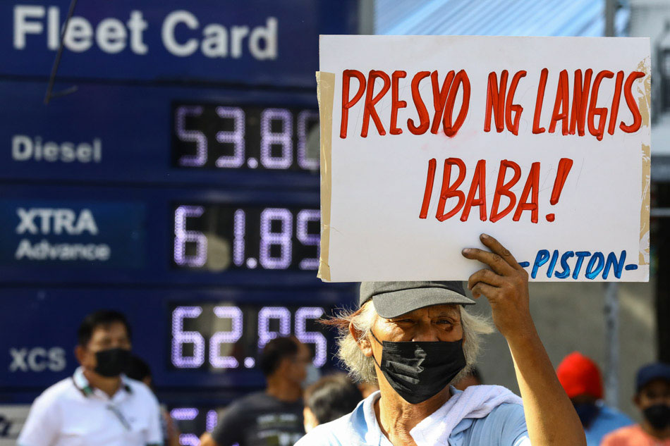 Jeepney drivers blast series of oil price hikes