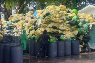 Hazardous medical waste sa QMC, ibabiyahe sa Bulacan matapos hakutin