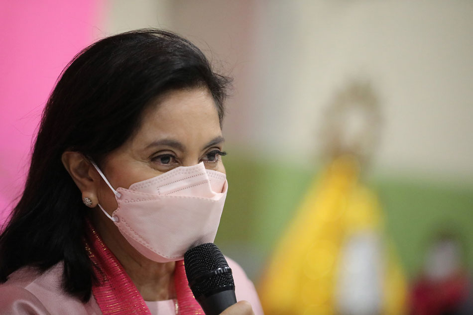 Presidential candidate Leni Robredo attends the 81st Homecoming of Universidad de Sta. Isabel (USI) in Naga City, her alma mater, on Monday, February 7, 2022. OVP handout