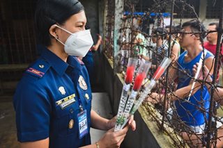 Police serenade inmates on Valentine’s Day