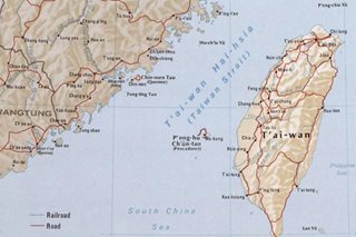 US warship transits sensitive Taiwan Strait