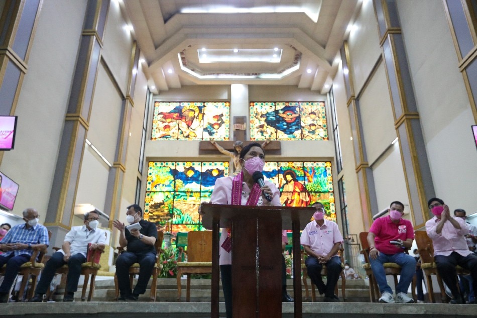 Vice President Leni Robredo talks to supporters from lay organizations and the religious community at the Cathedral-Shrine and Parish of the Good Shepherd in Novaliches, Quezon City. VP Leni Media Bureau 