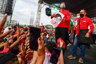 Marcos Jr. greets supporters in Bulacan