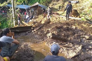 1 patay, 3 nawawala sa landslide sa Davao de Oro
