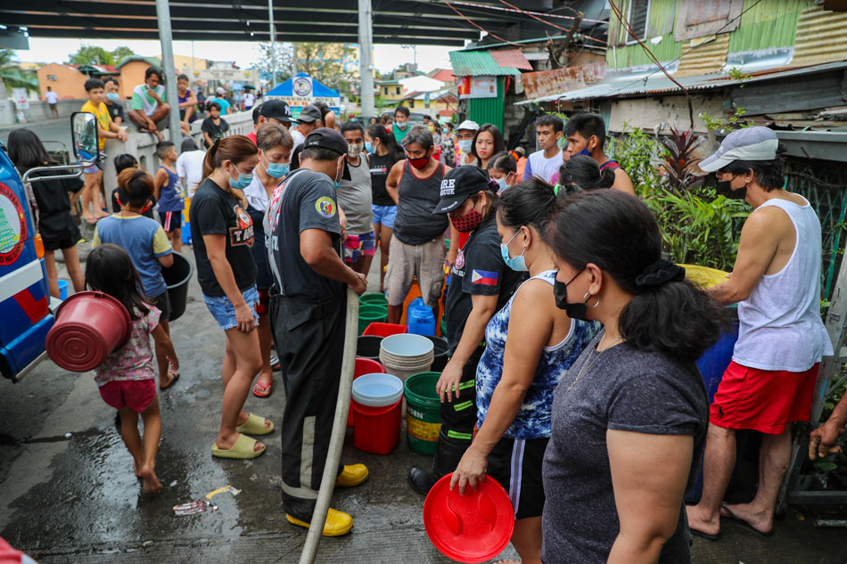 Maynilad Customers Nag Iipon Ng Tubig Dahil Sa Suplay Abs Cbn News