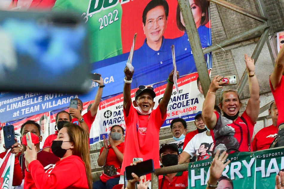Bulacan residents attend a UniTeam campaign sortie in Meycauayan, Bulacan on March 8, 2022. Mark Demayo, ABS-CBN News