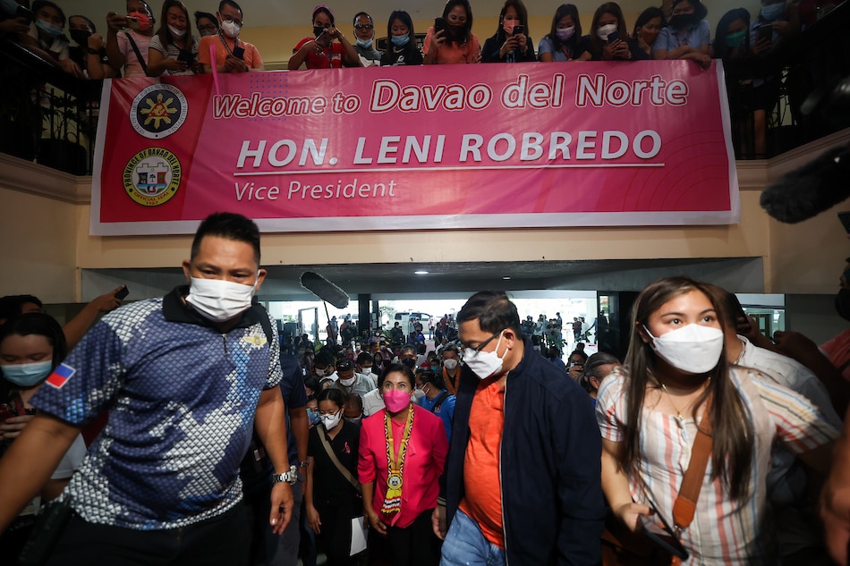 Vice President Leni Robredo arrives at the Davao del Norte Provincial Capitol in Tagum City with Davao del Norte First District Rep. Pantaleon Alvarez. She was welcomed by Davao del Norte Governor Edwin Jubahib and hundreds of local government employees on March 24, 2022. VP Leni Media Bureau, handout