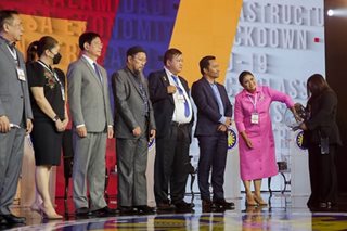 Comelec's new debate format: 3 groups, 4 segments, longer time limit 