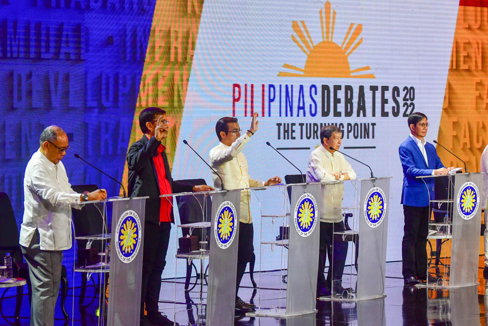 IN PHOTOS: Presidential bets share plans during Comelec 2nd presidential debate 10
