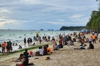 'Normal yan': Mayor admits Boracay tourist cap breached
