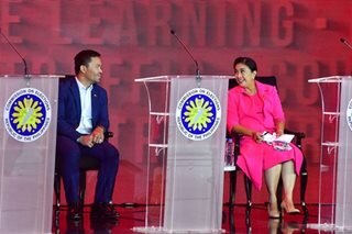 Pacquiao frowns on press con that hit Robredo