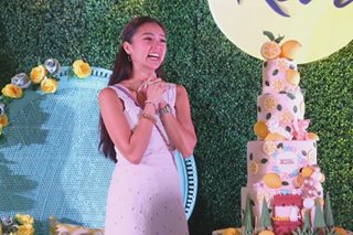 Kim Chiu emosyonal nang bigyan ng surprise party 