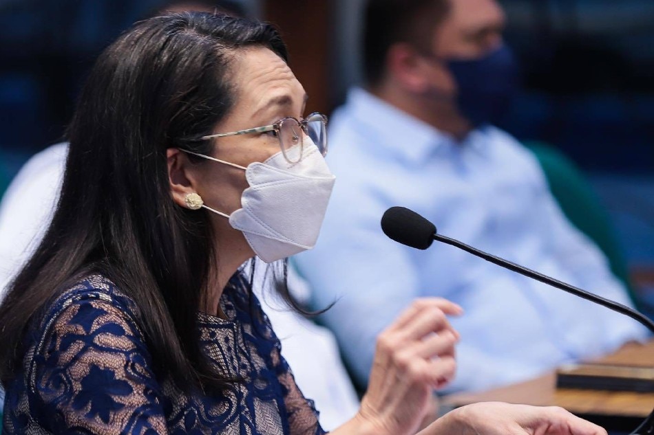 Sen. Risa Hontiveros gives a statement during the 2022 budget deliberation tackling the proposed 2022 budget of the Department of Human Settlements and Urban Development (DHSUD) at the Philippine Senate on November 17, 2021. Henzberg Austria/Senate PRIB.