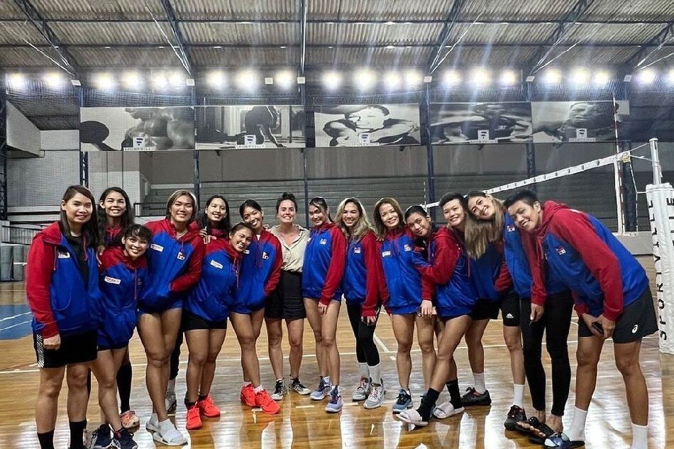 Former Petron import Erica Adachi with the Philippine women's team. Photo courtesy of Adachi on Instagram