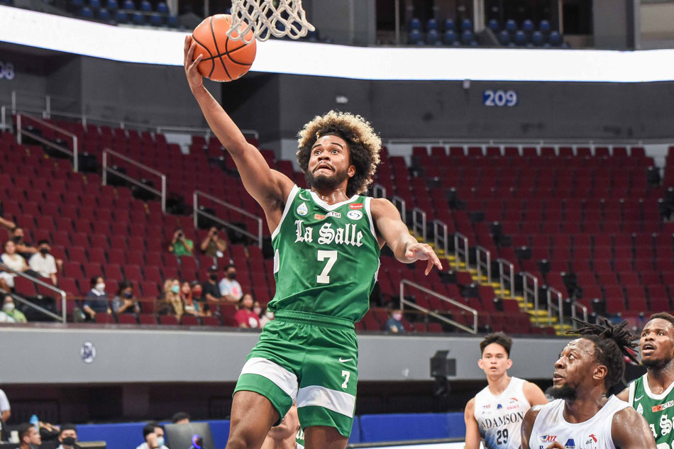 La Salle's Schonny Winston attacks the basket in their UAAP Season 84 second round game against Adamson. UAAP Media.