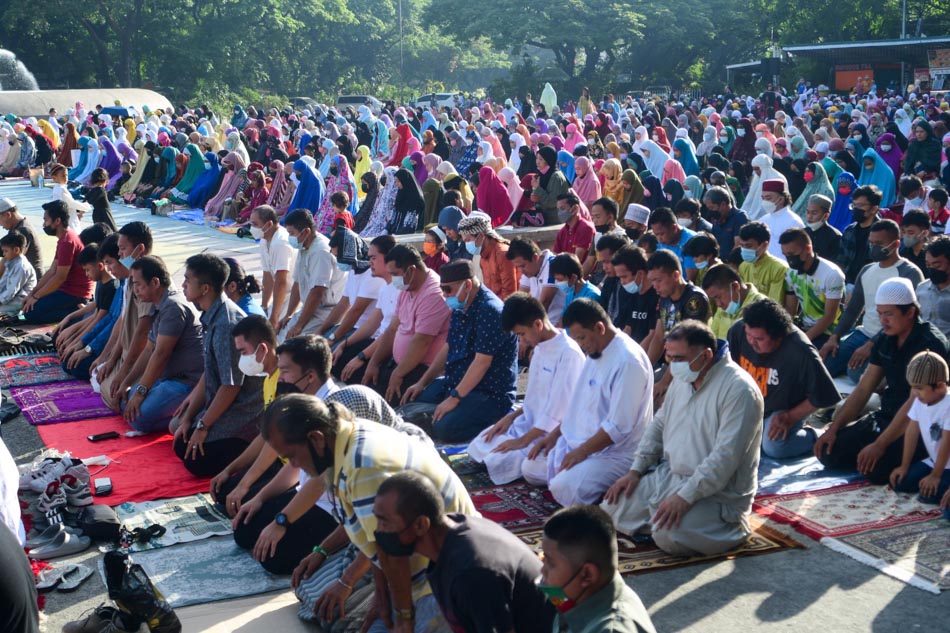 Filipino Muslims mark end of Ramadan