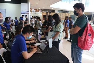 7,000 trabaho alok sa job fair sa Davao